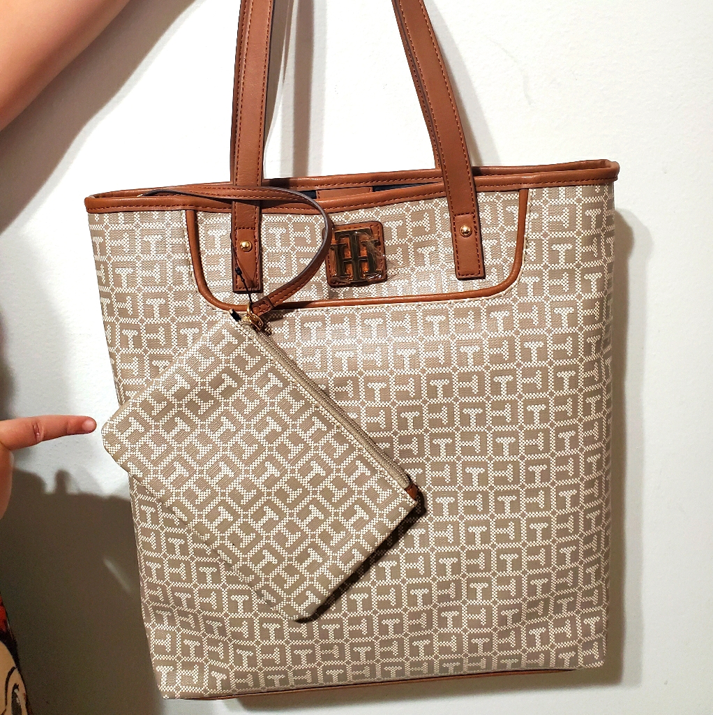 Tommy Hilfiger Brand New Purse